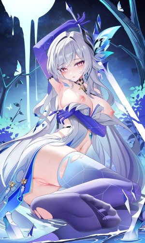 スカーク,原神,jndfh,脸红,breasts,censored,连衣裙,手套,holding,长发,视线正对,露脐,nipples,開口,猫咪,坐姿,天空,single,剑,丝袜,weapon,白发