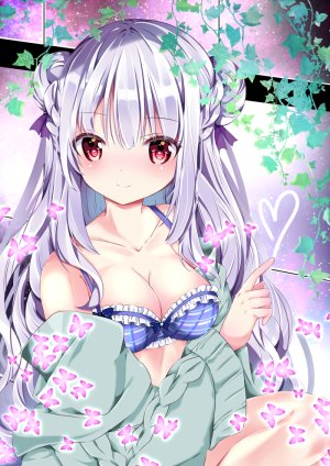 原创,七瀬尚,前发,露肩,脸红,bra,三股辫,胸部,蝴蝶,cleavage,双团子头,长发,长袖,视线正对,横乳,红色眼,银发,坐姿,笑顔,single,下着