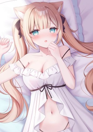 原创,komari_mhy,兽耳,露肩,金发,碧眼,脸红,breasts,cleavage,发饰,长发,视线正对,横臥,露脐,開口,胖次,single,双马尾,下着