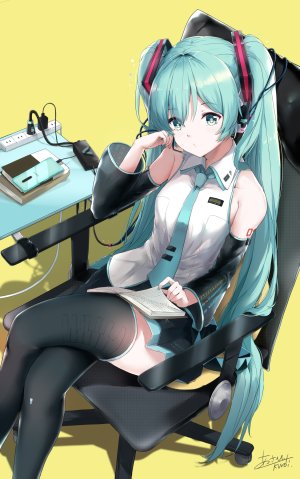 初音ミク,VOCALOID,k.syo.e+,黑丝,绿色眼,长发,衬衫,坐姿,短裙,single,tattoo,双马尾