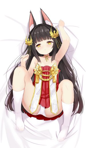 長門,碧蓝航线,hamiro,兽耳,黑发,连衣裙,狐娘,发饰,长发,视线正对,横臥,项链,胖次,single,下着,超长发,黄色眼