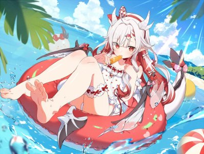 花冠あむる,独立虚拟YouTuber,kiya_machi,水着,holding,长发,视线正对,尖耳,红色眼,天空,single,泳装,Vtuber,白发,翅膀