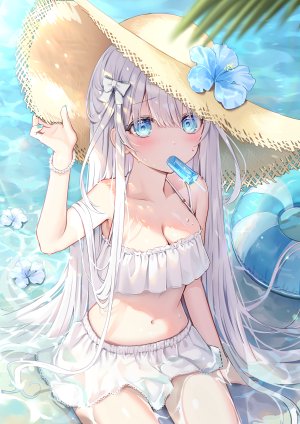 fuyoyo,原创,露肩,水着,碧眼,脸红,手镯,breasts,cleavage,长发,视线正对,露脐,坐姿,single,泳装,超长发,白发