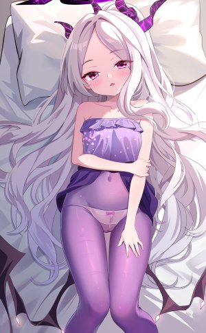 空崎ヒナ,蔚蓝档案,ccczr,呆毛,脸红,breasts,恶魔娘,光晕,horns,长发,视线正对,横臥,睡衣,胖次,裤袜,紫色眼,single,下着,白发,翅膀