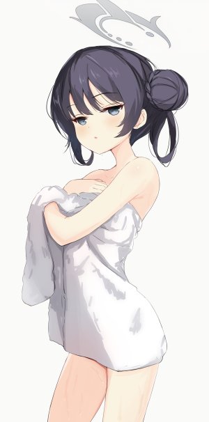 竜華キサキ,蔚蓝档案,hamiro,黑发,双团子头,包子頭,光晕,開口,短发,single,毛巾,白背景