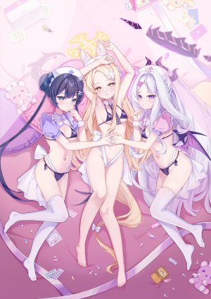 negitail31,日奈,竜華キサキ,百合園セイア,蔚蓝档案,呆毛,兽耳,创可贴,水着,黑发,金发,脸红,breasts,cameltoe,恶魔娘,双团子头,狐娘,包子頭,发饰,光晕,萝莉,长发,视线正对,横臥,露脐,护士