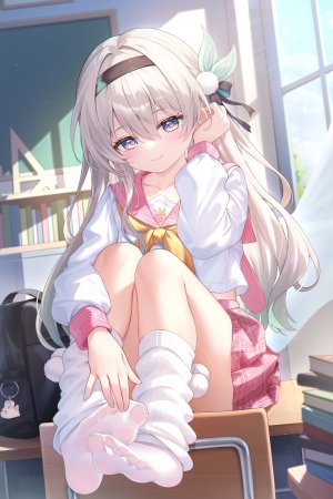 崩坏：星穹铁道,kuroida,碧眼,脸红,灰发,长发,视线正对,衬衫,坐姿,短裙,笑顔,single