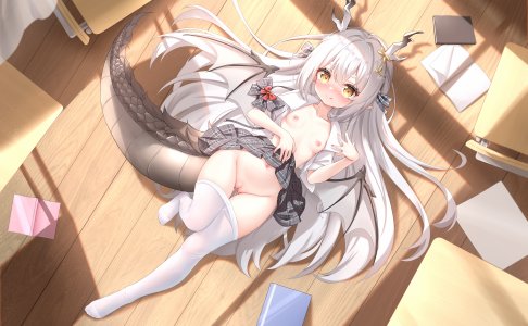 原创,浅痕,脸红,棕色眼,全身,horns,长发,横臥,露脐,nipples,裤袜,猫咪,学校制服,衬衫,短裙,掀裙,笑顔,single,超长发,白发,翅膀