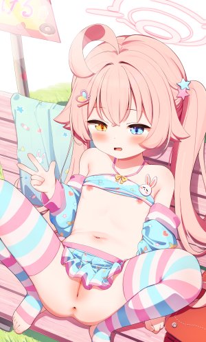 setmen,蔚蓝档案,小鳥遊ホシノ,萝莉,贫胸,发饰,胖次,丝袜,双马尾,脸红,长发,粉发,张腿