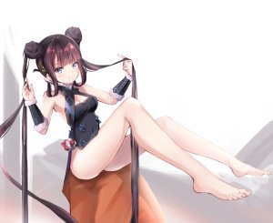 Fate系列,Fate/Grand_Order,杨贵妃,poumi,single,脸红,视线正对,碧眼,黑发,笑顔,白背景,双马尾,露肩,坐姿,全身,传统服装