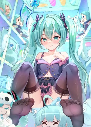 初音ミク,VOCALOID,teeth_bro,黑丝,breasts,发饰,长发,视线正对,迷你短裙,露脐,胖次,褶皱裙,短裙,single,丝袜,双马尾,下着