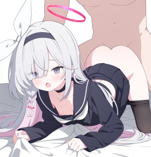 普拉娜,蔚蓝档案,jyt,四つん這い,三股辫,breasts,项圈,后入式,灰发,光晕,长发,nipples,nude,開口,裤袜,粉发,学校制服,水手服,衬衫,短裙,超长发