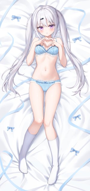 suyamori,bra,cameltoe,抱枕,胖次,看穿,内衣,双马尾,平躺